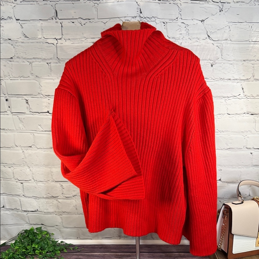 H&M Red Ribbed Women's Cropped Turtle/Cowl neck Sweater split bell sleeves ovrsz
